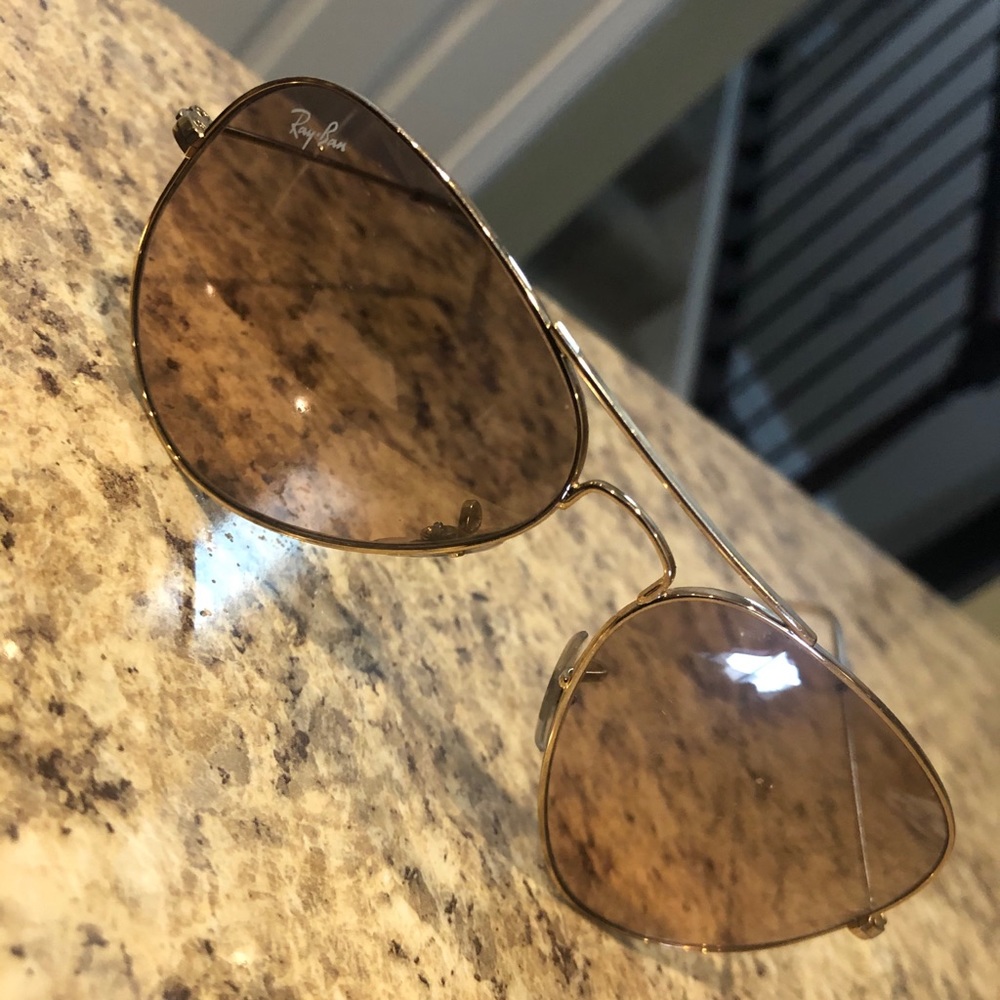 Ray Ban Aviators!